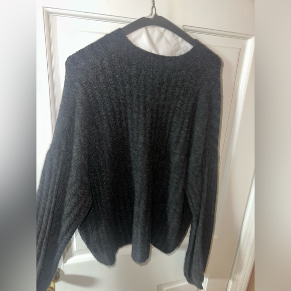 American Eagle grey sweater - Picture 2 of 3
